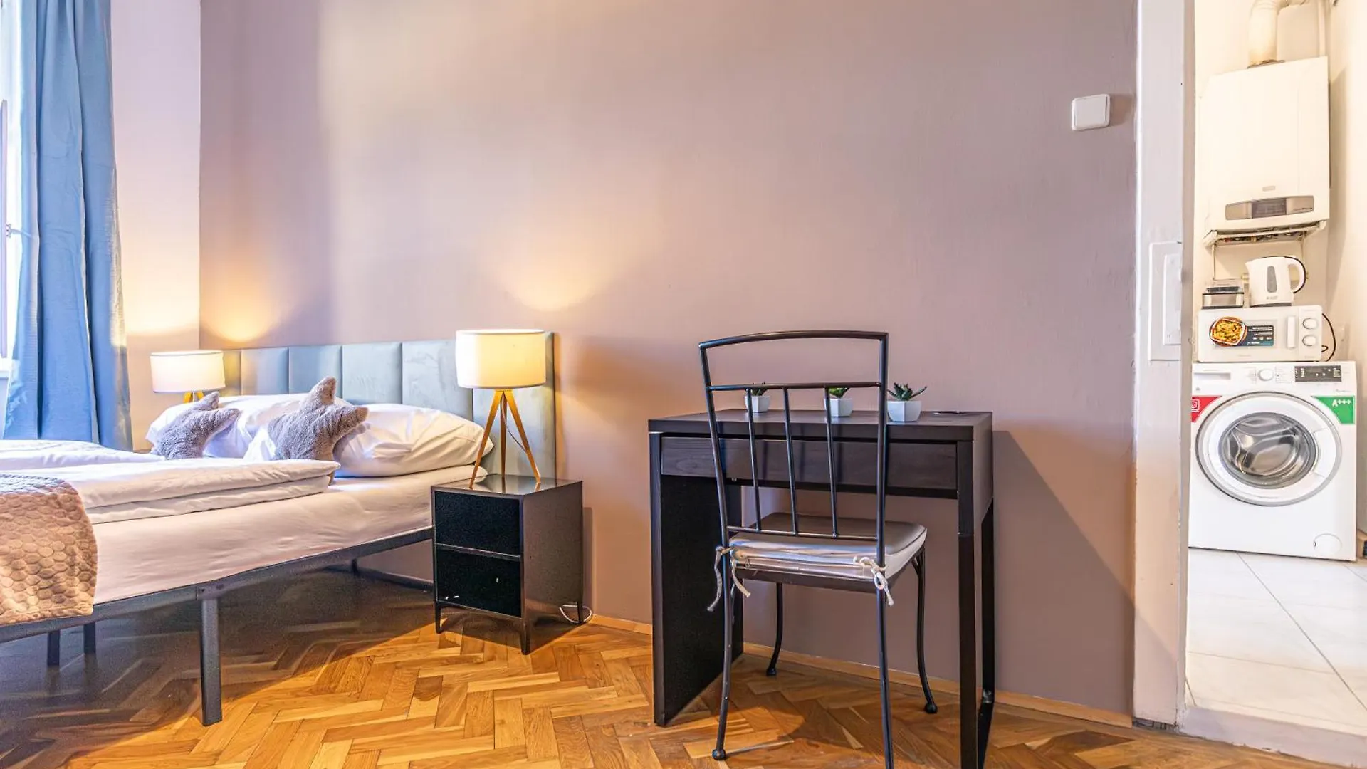Cozy 2Br Apt Prime Vienna Location For Longstays 아파트